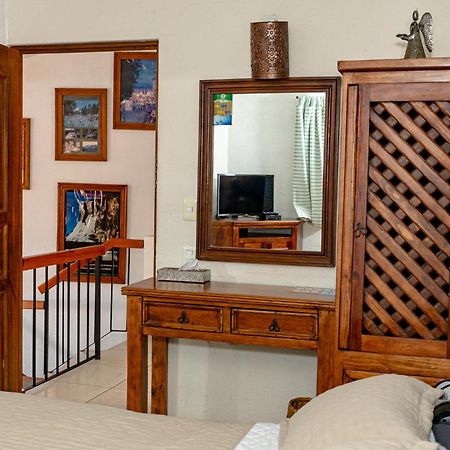 Hotel Casa Yunenisa Oaxaca Экстерьер фото