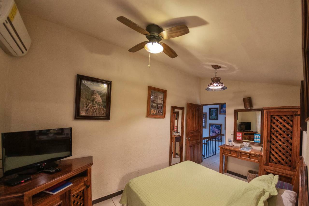 Hotel Casa Yunenisa Oaxaca Экстерьер фото